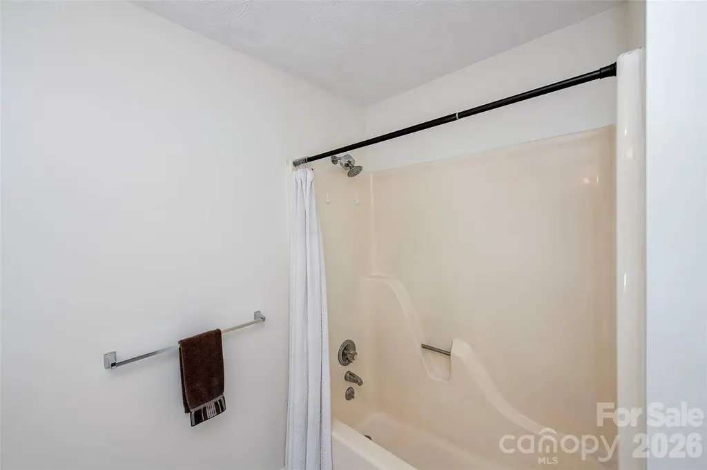 15722 Rhinehill Road Charlotte NC 28278