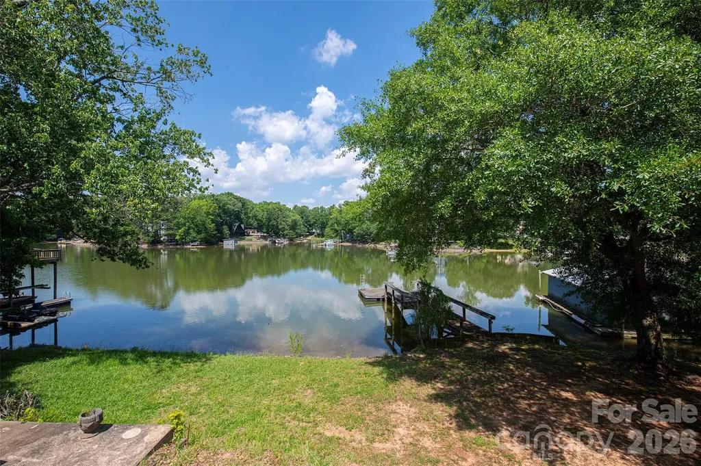 15722 Rhinehill Road Charlotte NC 28278