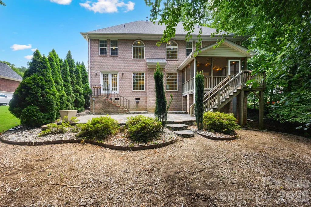 5355 Shannamara Drive Matthews NC 28104