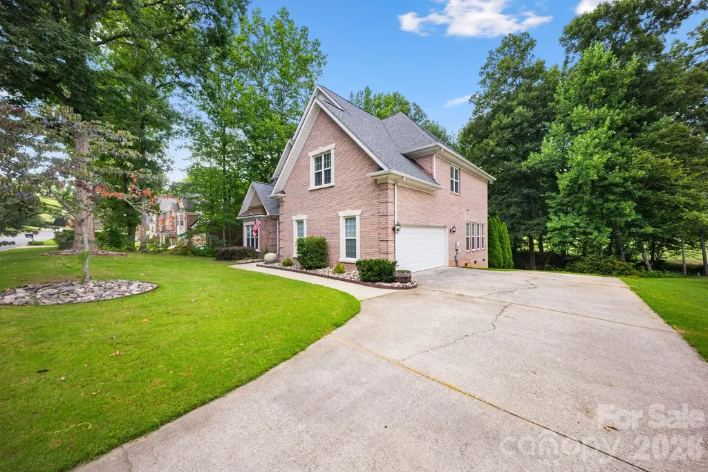5355 Shannamara Drive Matthews NC 28104