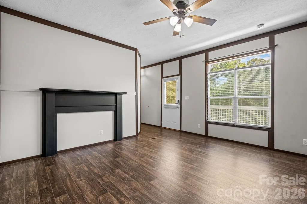 2876 Burma Road E Nebo NC 28761