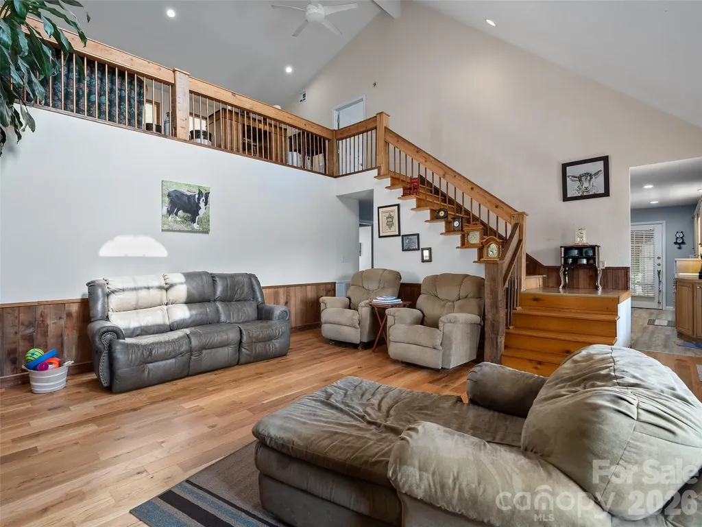 81 Aldens Way Clyde NC 28721