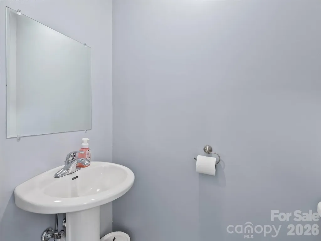 81 Aldens Way Clyde NC 28721