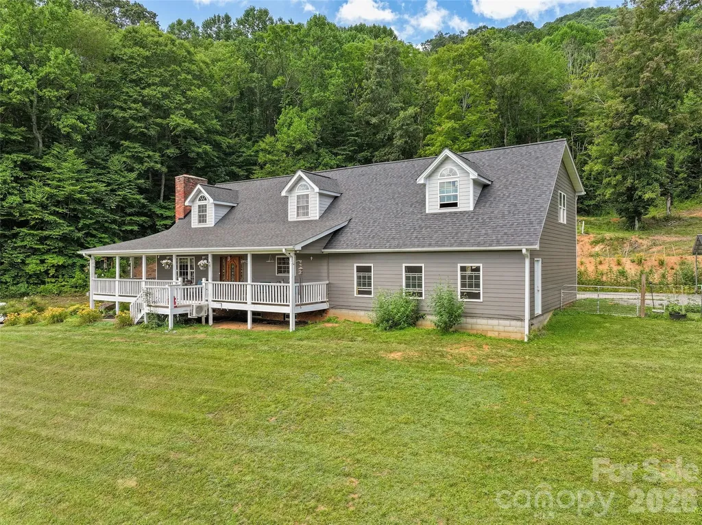 81 Aldens Way Clyde NC 28721