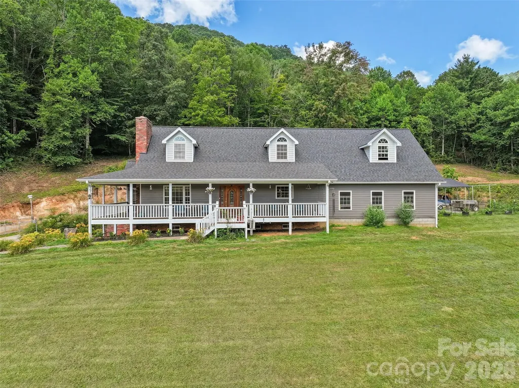 81 Aldens Way Clyde NC 28721