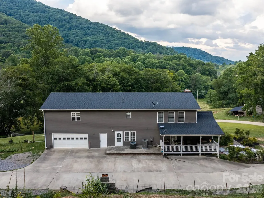 81 Aldens Way Clyde NC 28721