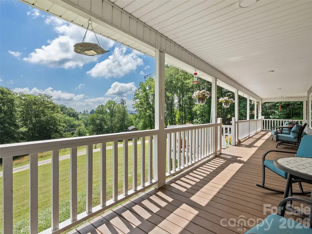 81 Aldens Way Clyde NC 28721