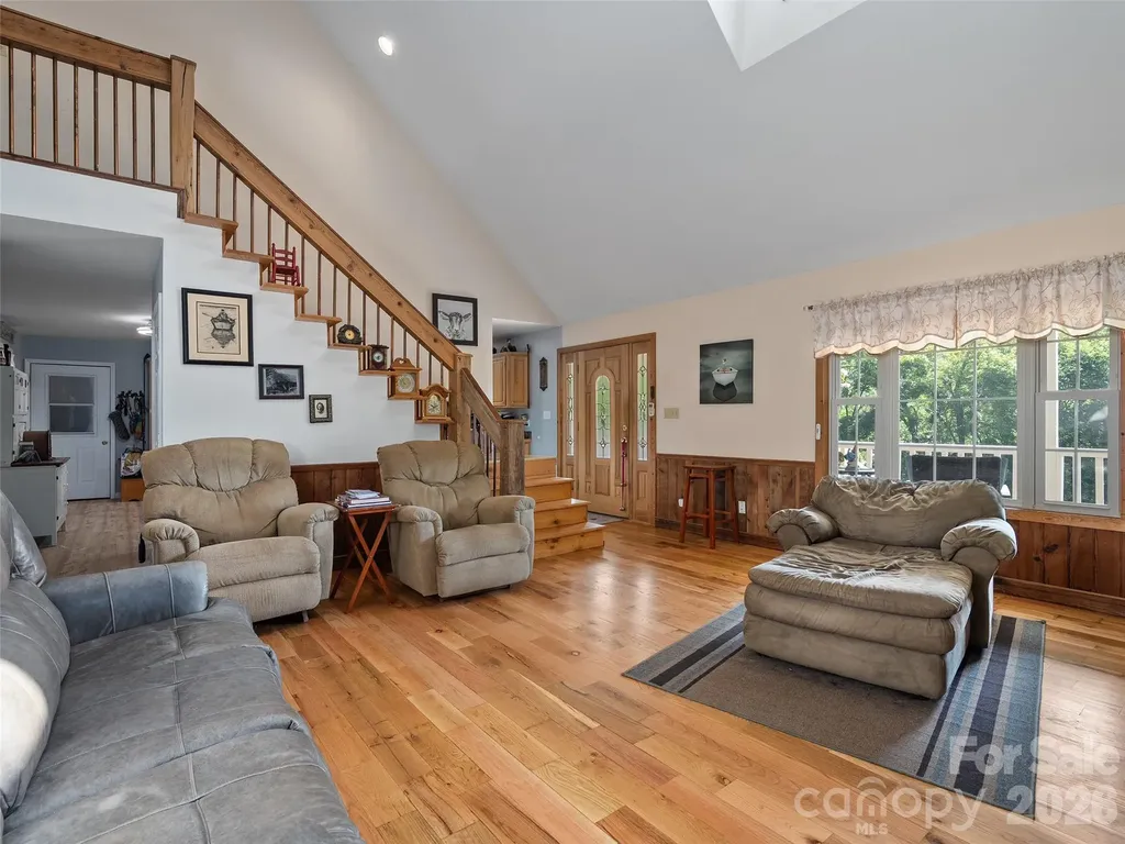 81 Aldens Way Clyde NC 28721