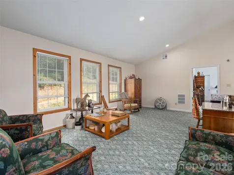 81 Aldens Way Clyde NC 28721