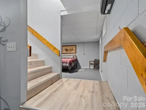 81 Aldens Way Clyde NC 28721