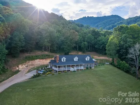 81 Aldens Way Clyde NC 28721