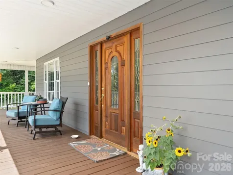 81 Aldens Way Clyde NC 28721