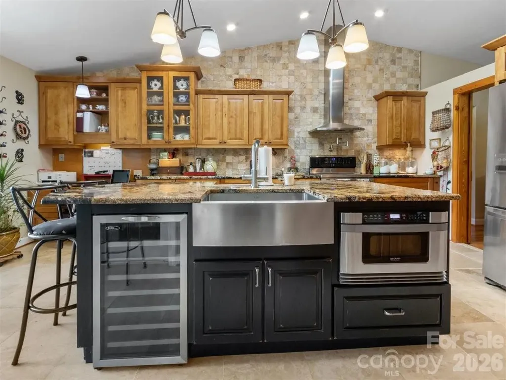 1355 Moonshine Mountain Road Burnsville NC 28714