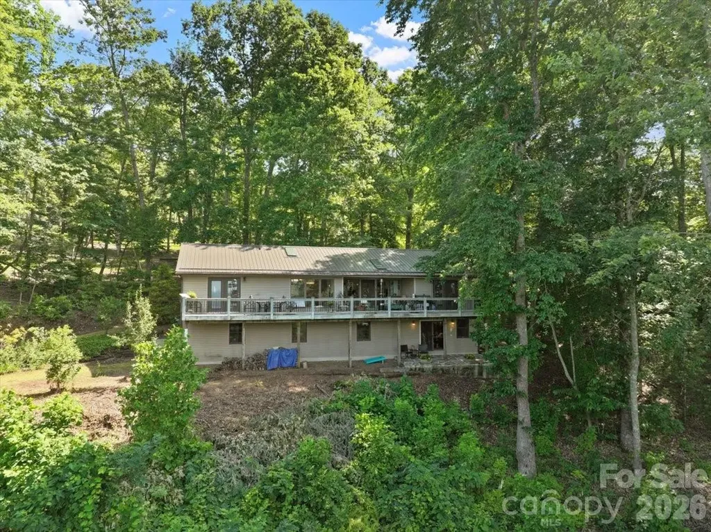 1355 Moonshine Mountain Road Burnsville NC 28714