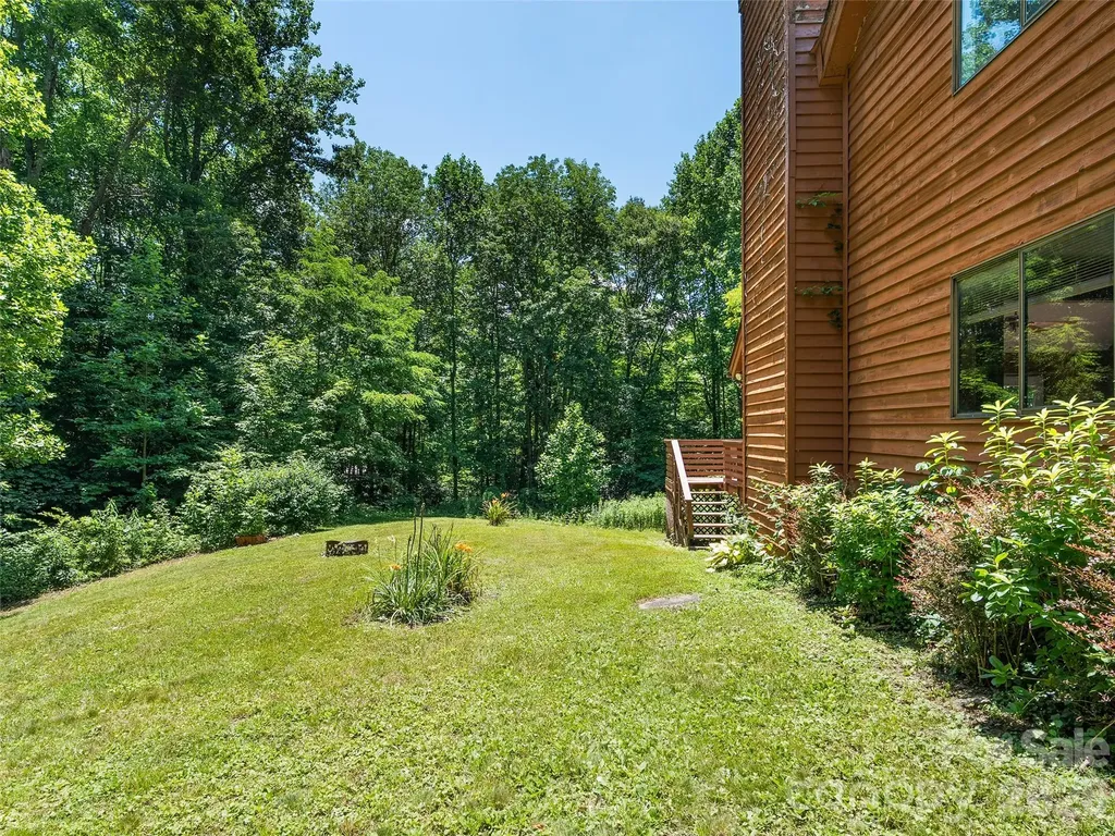 25 Little Creek Lane Maggie Valley NC 28751