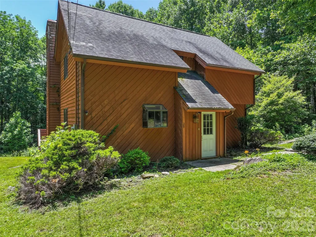 25 Little Creek Lane Maggie Valley NC 28751
