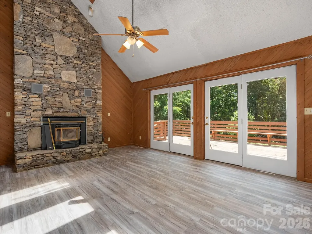 25 Little Creek Lane Maggie Valley NC 28751
