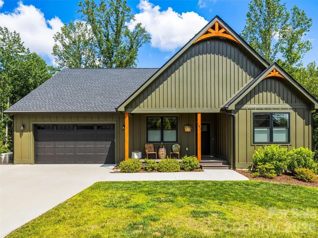 181 Byron Forest Drive Horse Shoe NC 28742