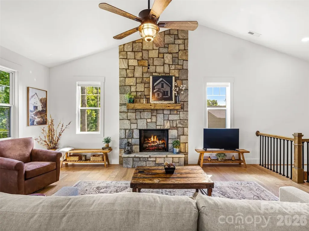 181 Byron Forest Drive Horse Shoe NC 28742