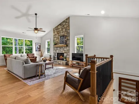181 Byron Forest Drive Horse Shoe NC 28742