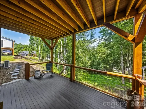 181 Byron Forest Drive Horse Shoe NC 28742