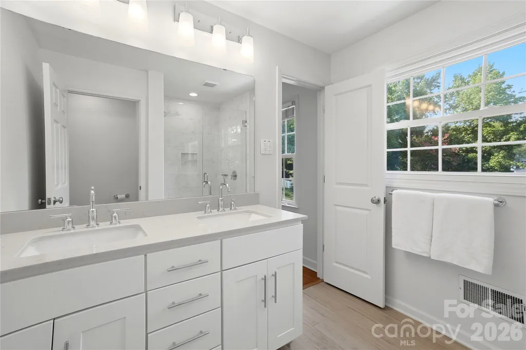 3900 Blowing Rock Way Charlotte NC 28210