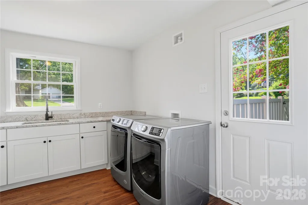 3900 Blowing Rock Way Charlotte NC 28210