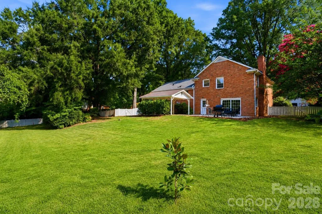 3900 Blowing Rock Way Charlotte NC 28210