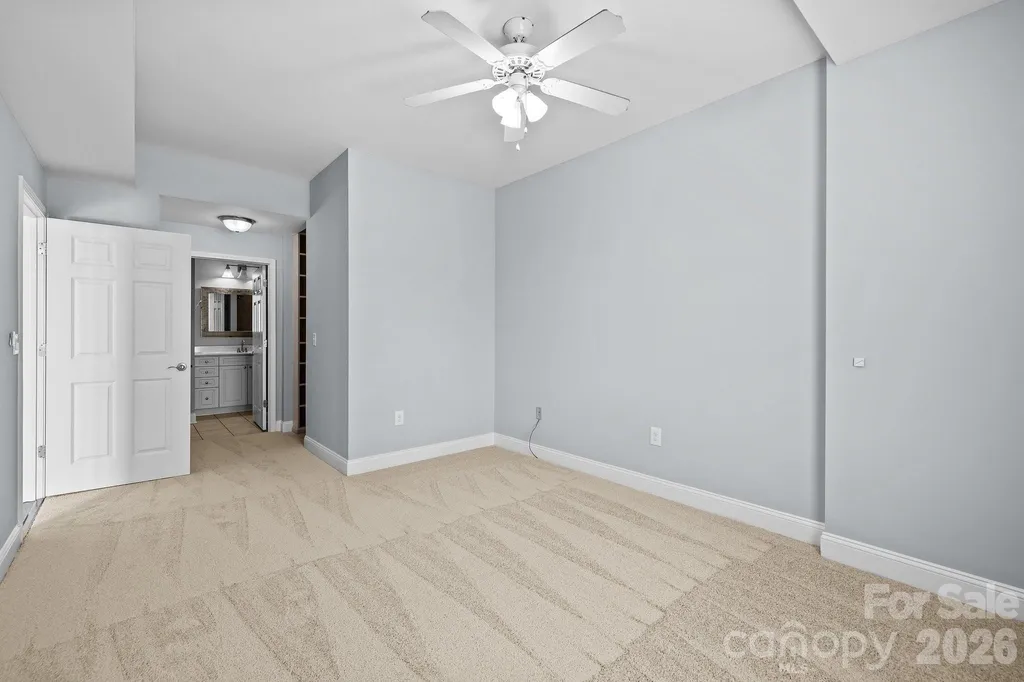 300 W 5th Street Charlotte NC 28202