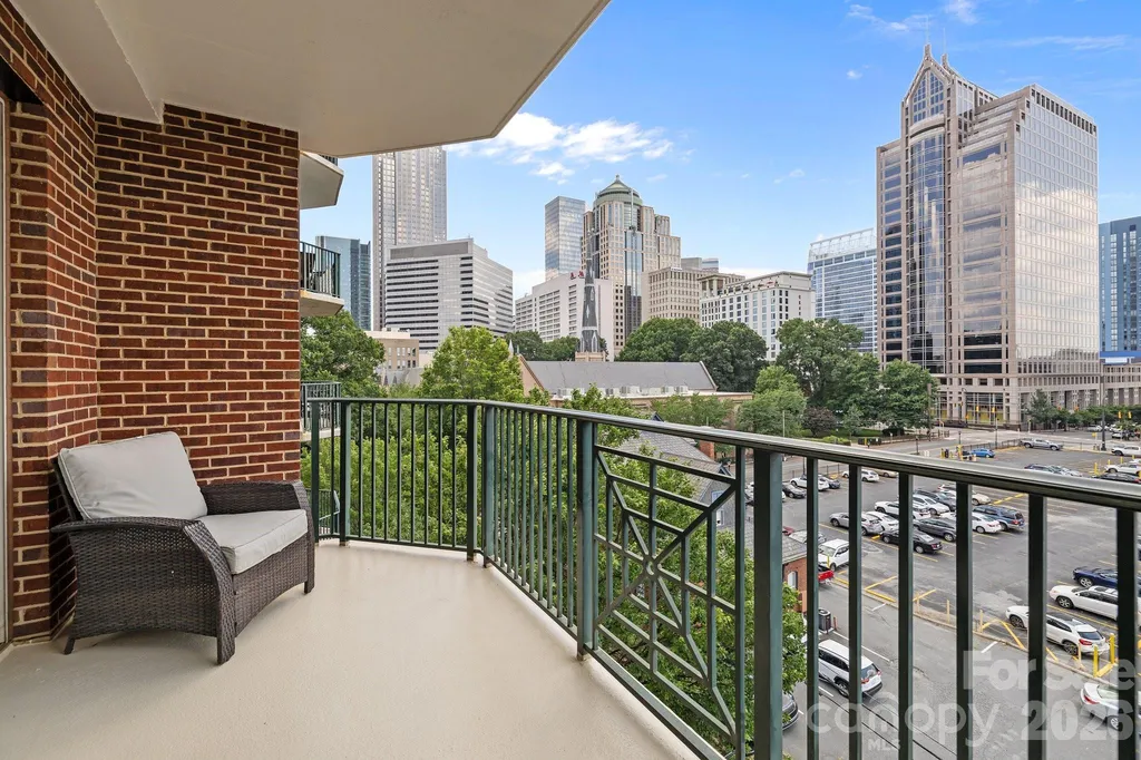 300 W 5th Street Charlotte NC 28202