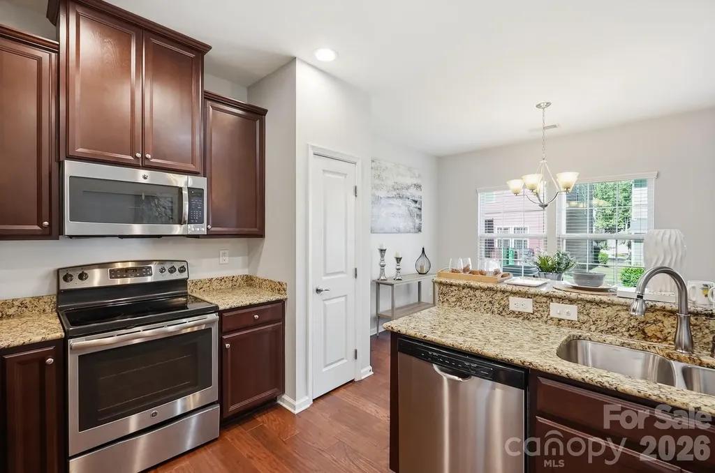 2450 Alyssa Lane Charlotte NC 28208