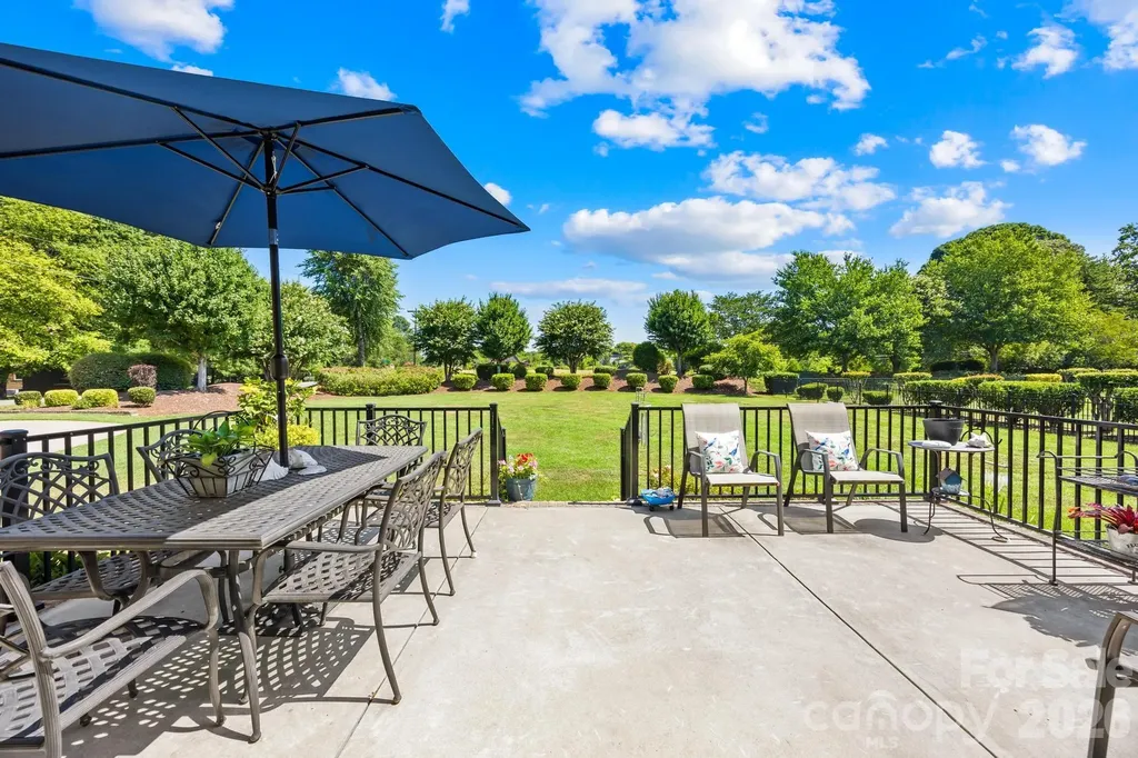 105 Mandarin Drive Mooresville NC 28117