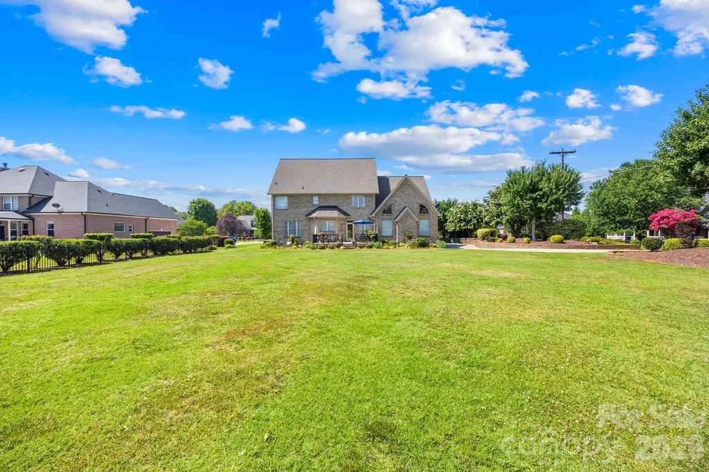105 Mandarin Drive Mooresville NC 28117
