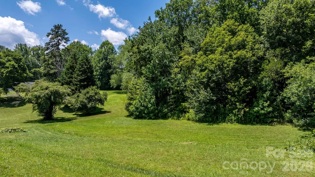 6264 Us 221 Highway S Marion NC 28752