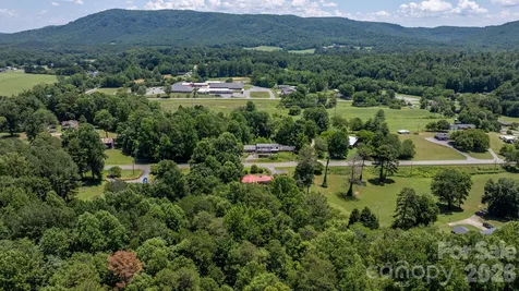 6264 Us 221 Highway S Marion NC 28752