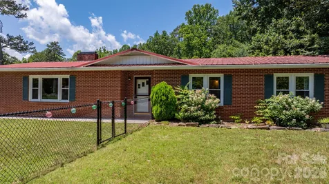 6264 Us 221 Highway S Marion NC 28752
