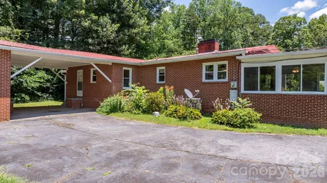 6264 Us 221 Highway S Marion NC 28752