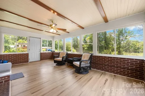 6264 Us 221 Highway S Marion NC 28752
