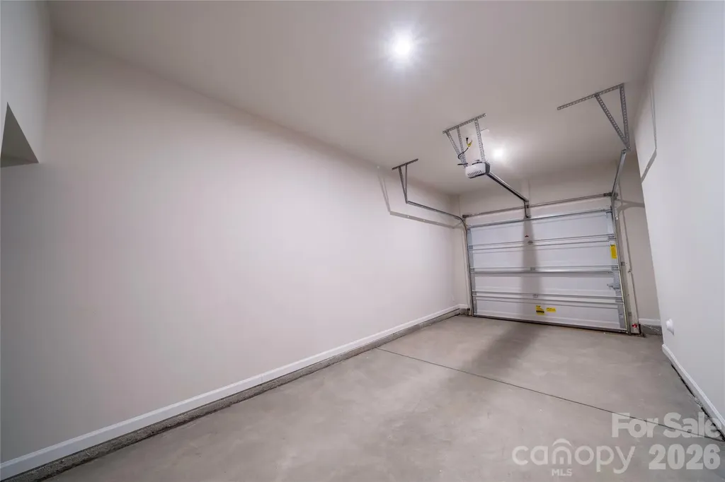 6033 Longar Lane Charlotte NC 28269