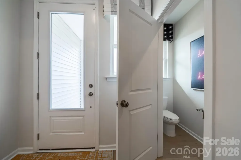 6033 Longar Lane Charlotte NC 28269