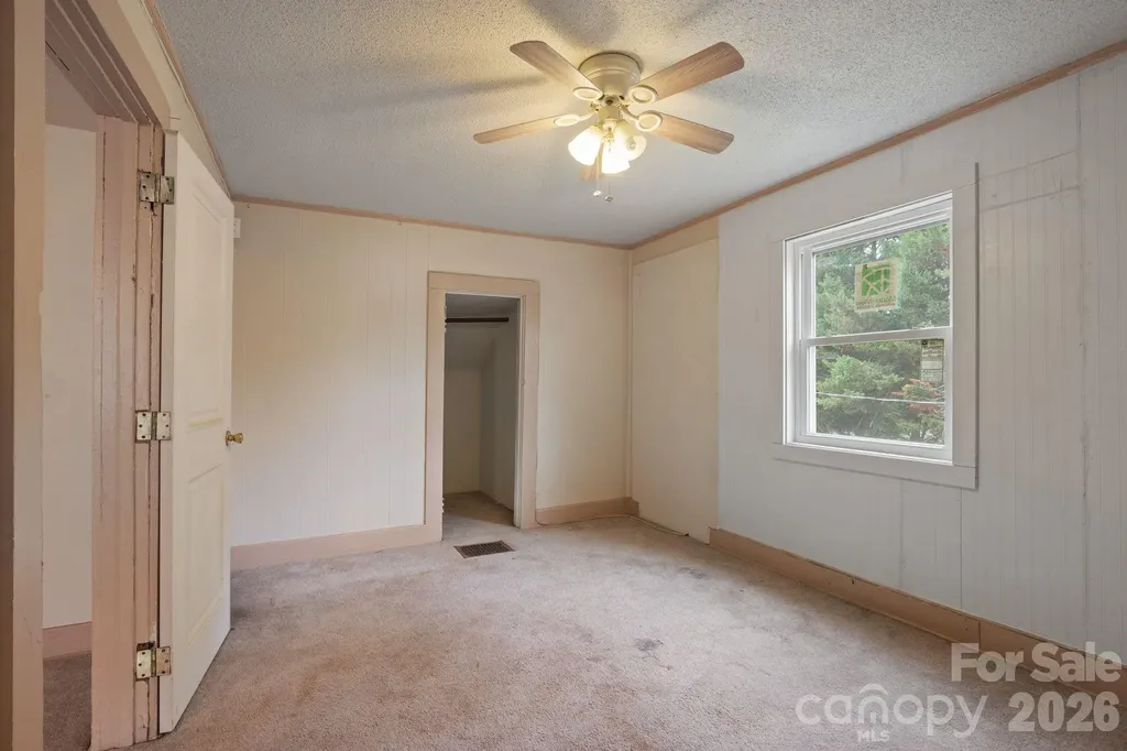 1434 S Main Street Waynesville NC 28786