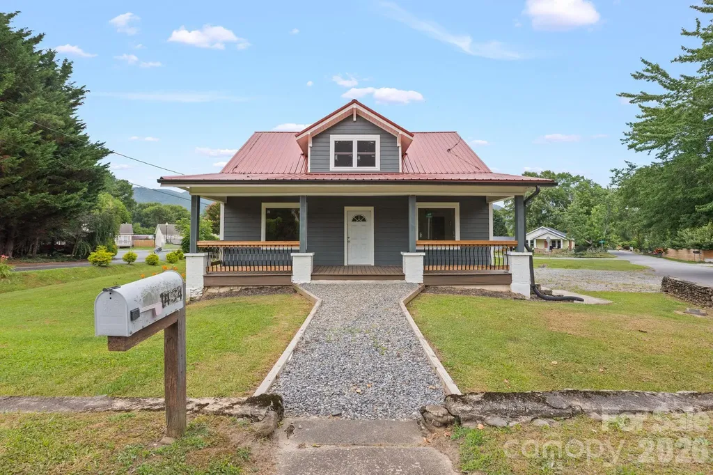 1434 S Main Street Waynesville NC 28786