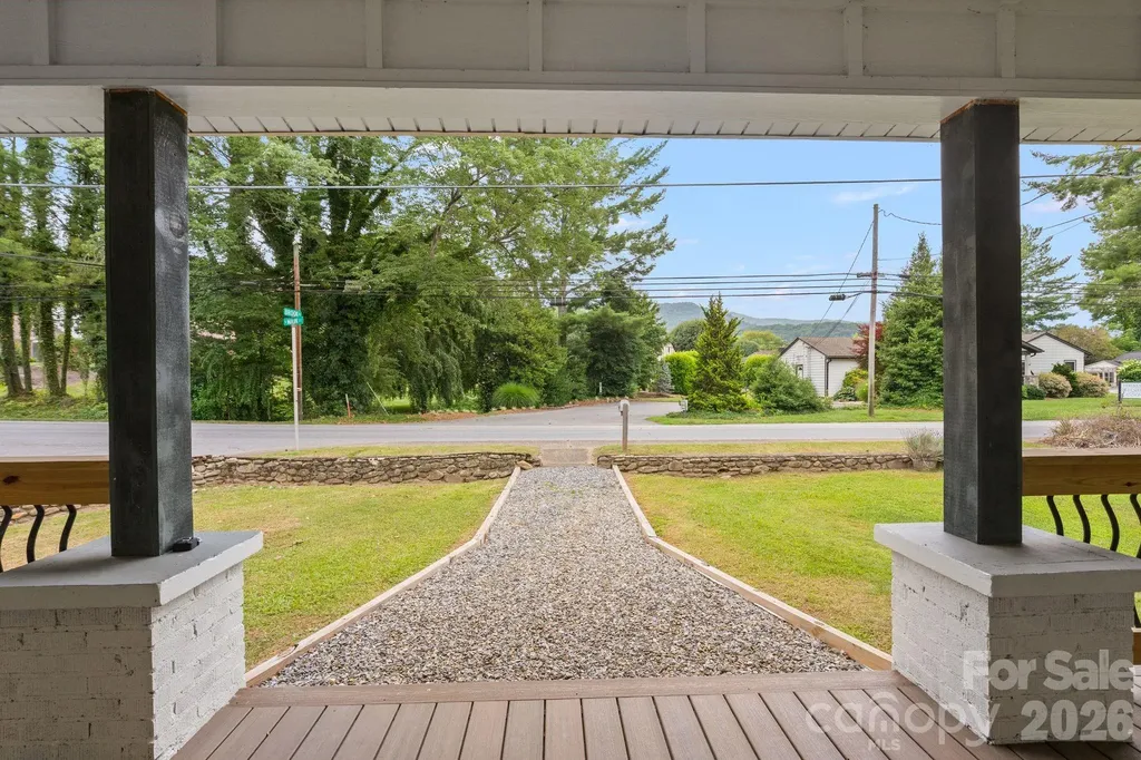 1434 S Main Street Waynesville NC 28786