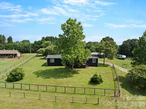 1541 Sandy Springs Road Rutherfordton NC 28139