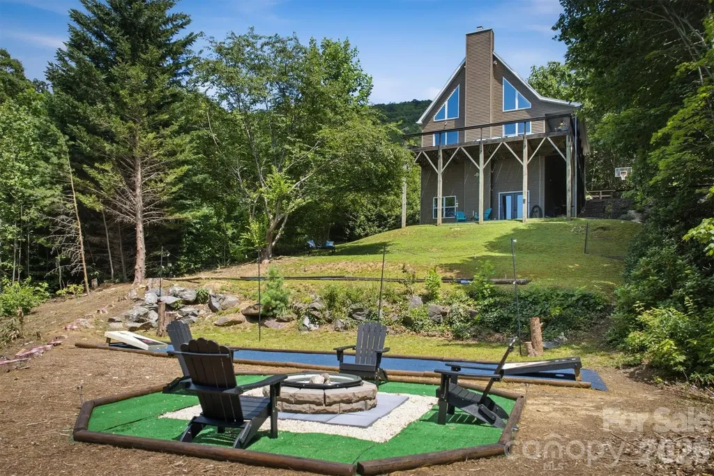 3381 Stones Throw Drive Valdese NC 28690