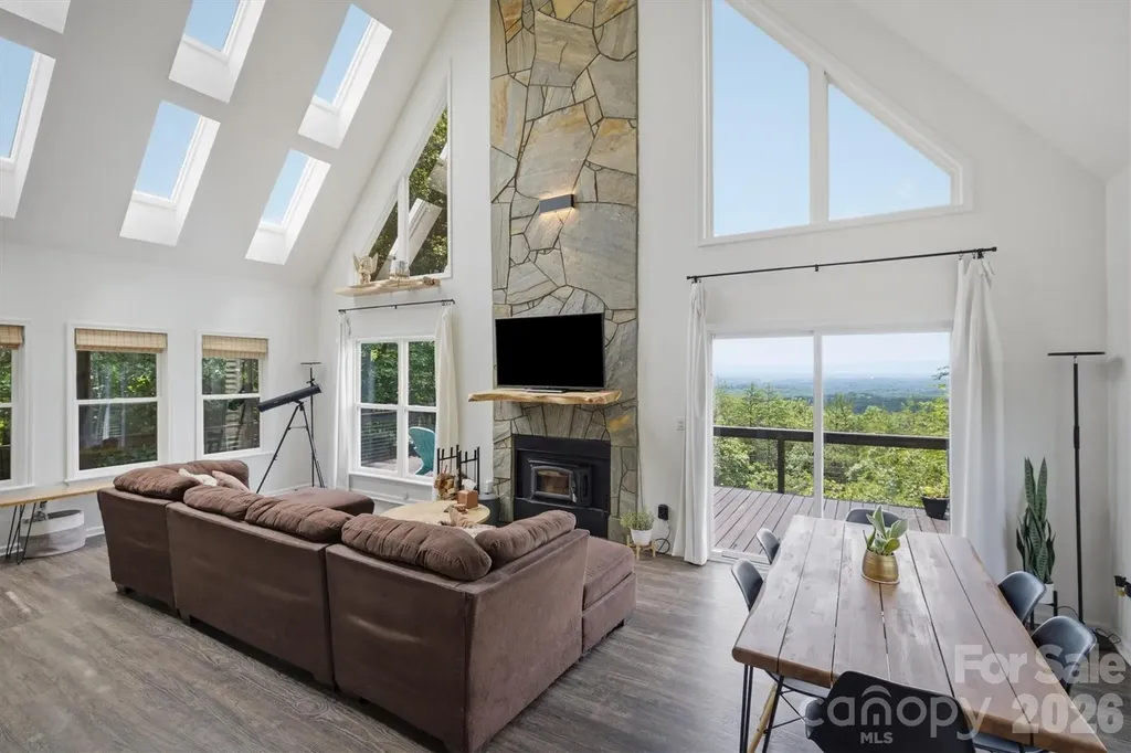 3381 Stones Throw Drive Valdese NC 28690