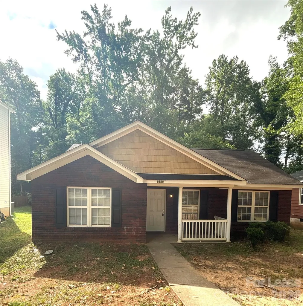 9329 Kendall Drive Charlotte NC 28214