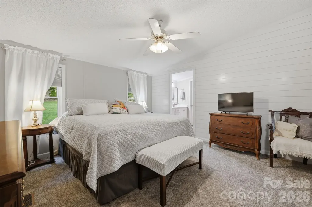 446 Heritage Circle Taylorsville NC 28681