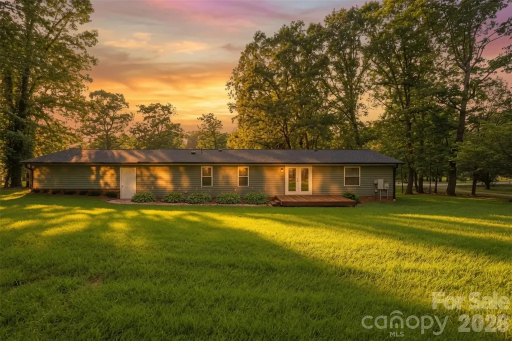446 Heritage Circle Taylorsville NC 28681