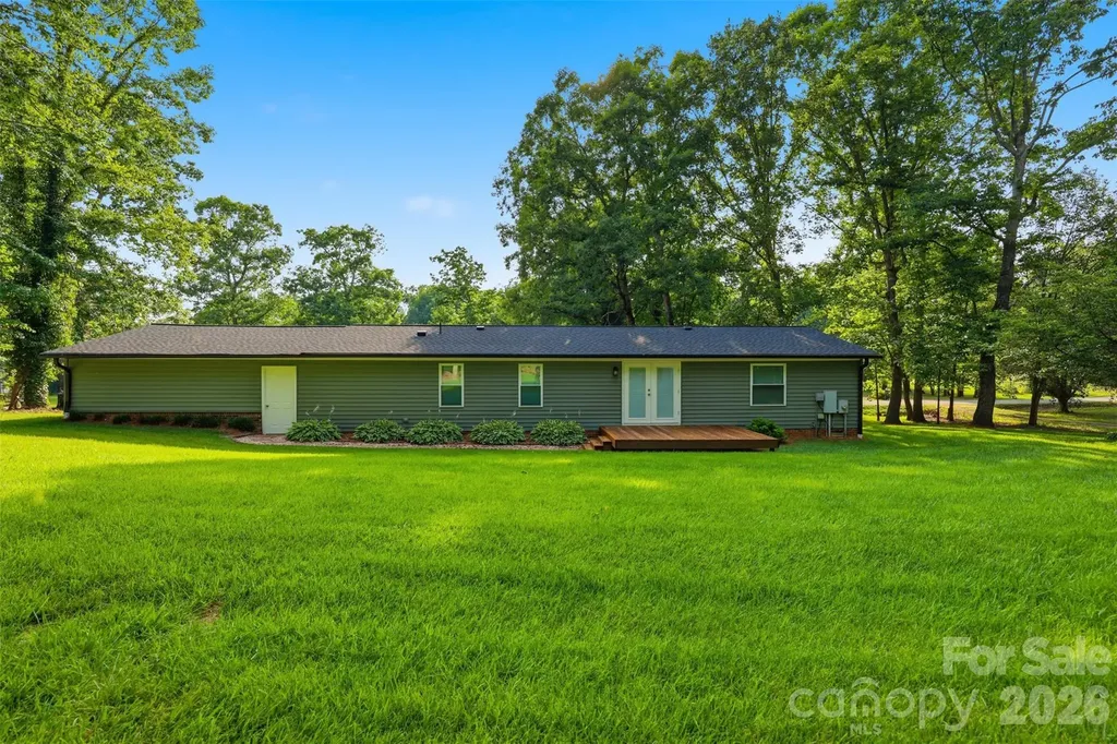 446 Heritage Circle Taylorsville NC 28681